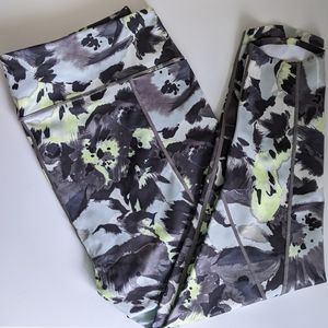 Zella Abstract Leggings camo floral print Size 2x workout gym green gray black